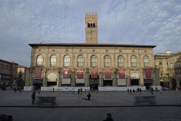 UR-NEST Piazza Maggiore image 21